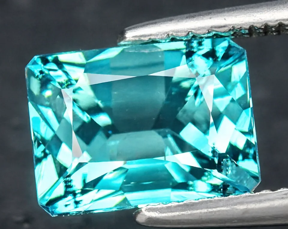 Blue-green Paraíba tourmaline shown as an illustrative specimen